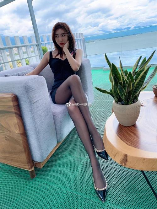 林子琳喵小姐姐最新微密圈写真图片赏析